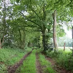 Le Chant Des Fees Bed & Breakfast Notre-Dame-de-Courson