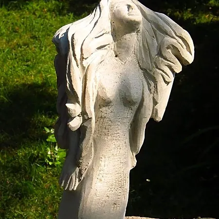 Frühstückspension Le Chant Des Fees