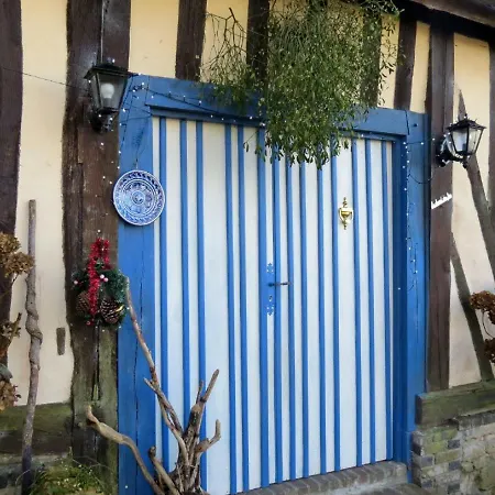 Le Chant Des Fees Bed & Breakfast Notre-Dame-de-Courson