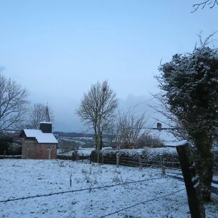 Le Chant Des Fees Bed and Breakfast Notre-Dame-de-Courson