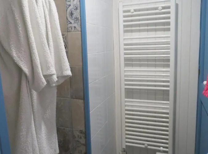 Le Chant Des Fees Nocleg ze śniadaniem 3*