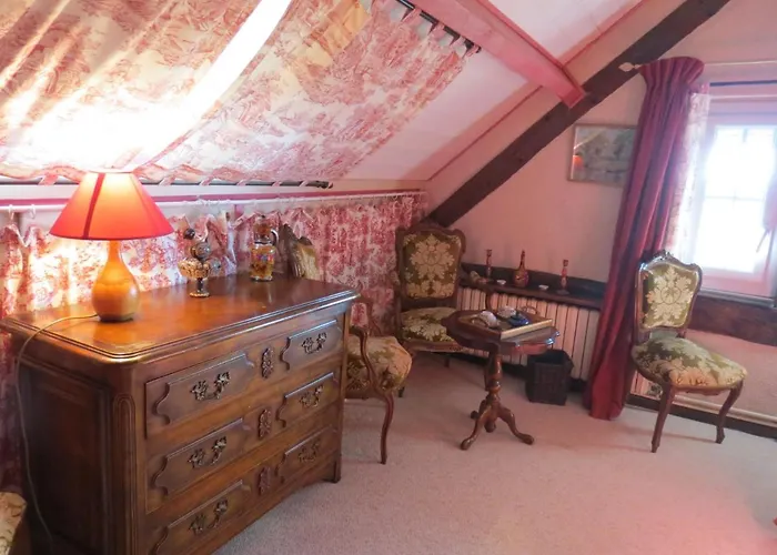 Nocleg ze śniadaniem Le Chant Des Fees 3*