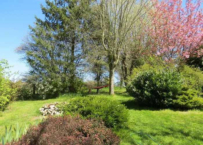 Le Chant Des Fees Nocleg ze śniadaniem Notre-Dame-de-Courson