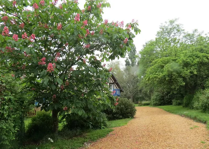 Le Chant Des Fees Nocleg ze śniadaniem