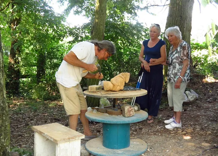 Nocleg ze śniadaniem Le Chant Des Fees 3*